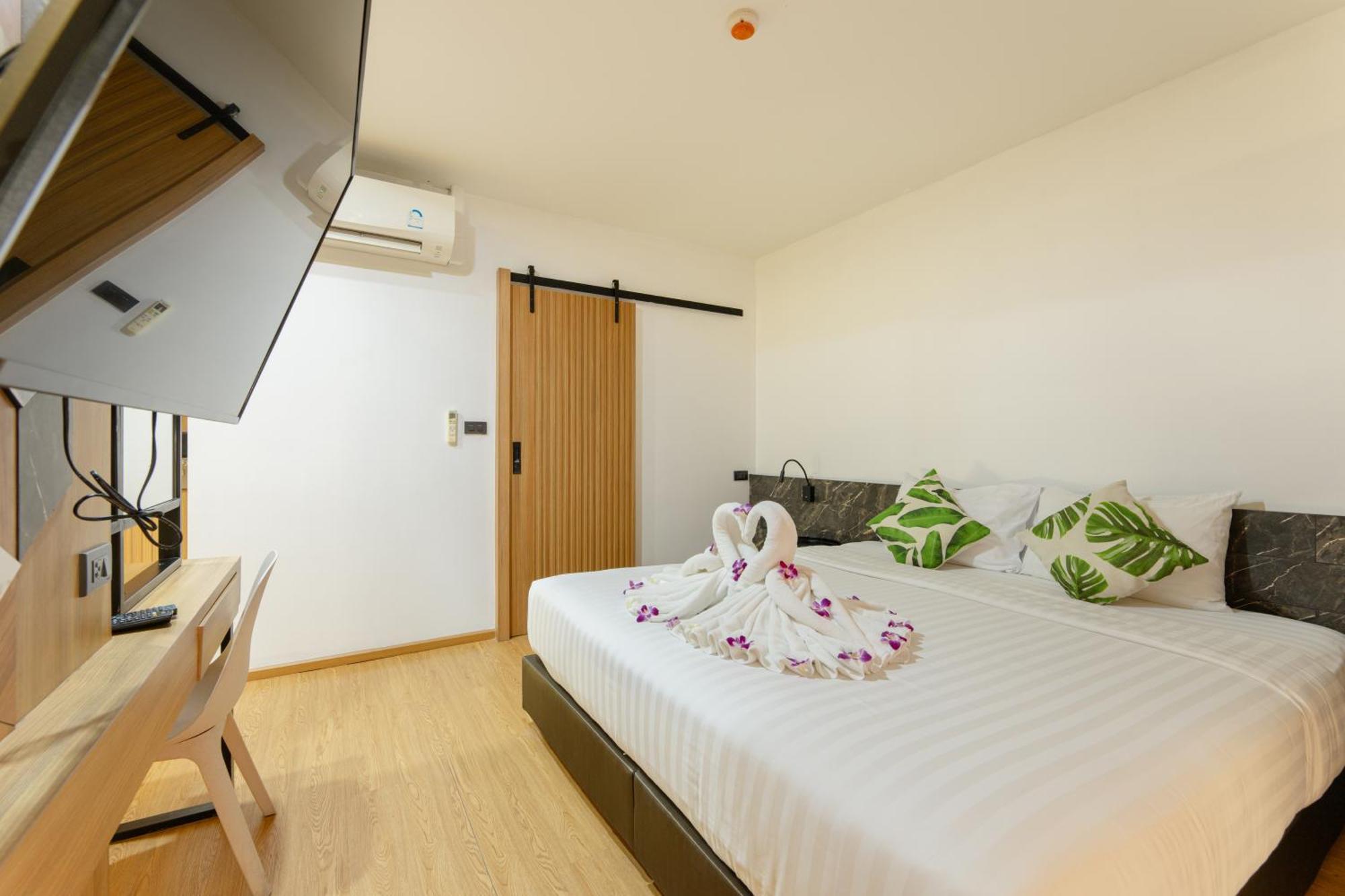 Sky Wave Patong Exterior foto
