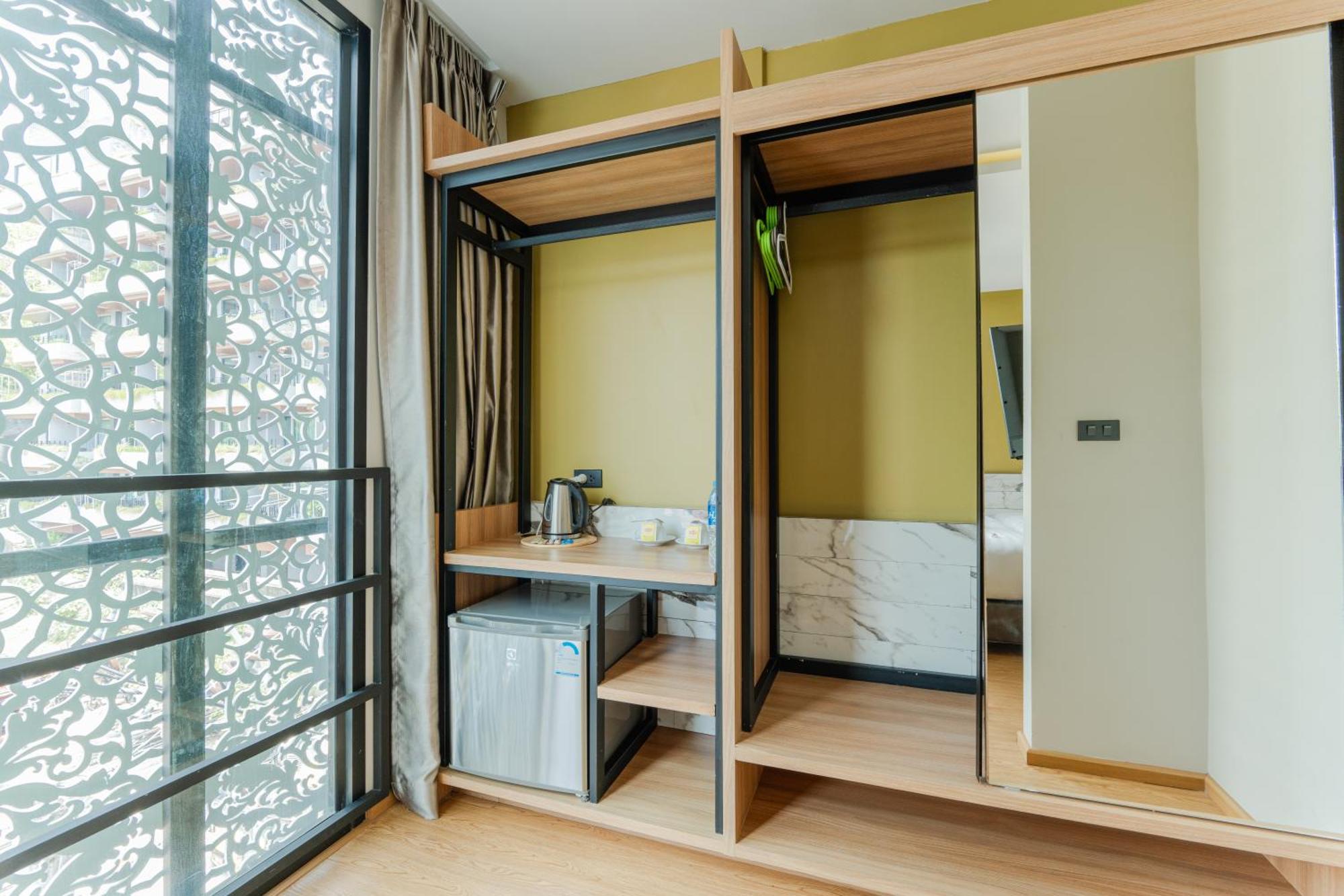 Sky Wave Patong Exterior foto