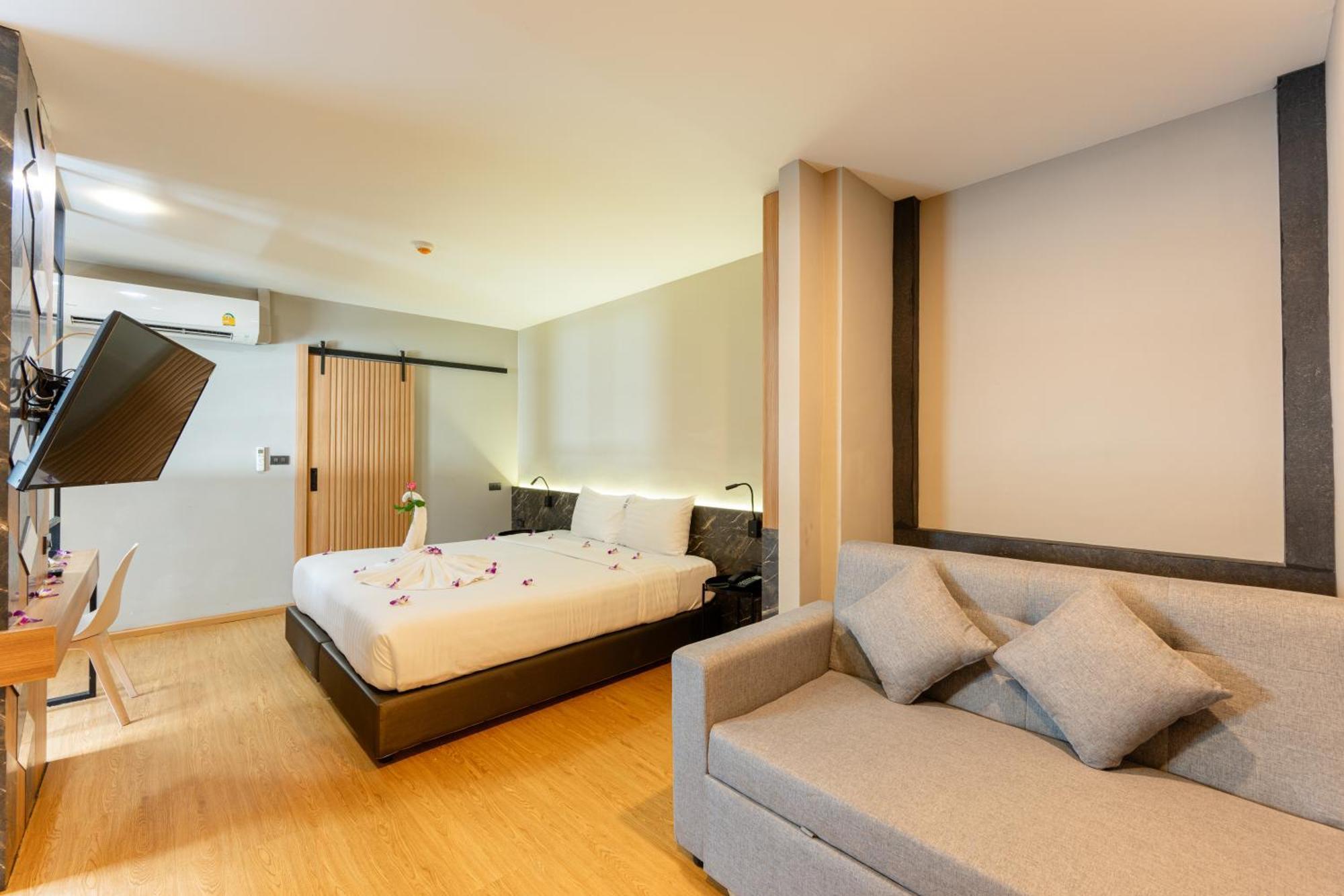 Sky Wave Patong Exterior foto